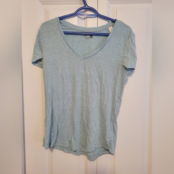 Adidas tshirt size  M - Picture 1 of 4